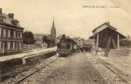 76 Yerville. Train En Gare - Yerville