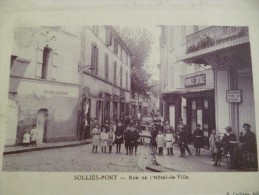 CPA Solliès Pont Rue De L'Hotel De Ville.Pharmacie Centrale Belle Animation - Sollies Pont