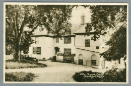 The Crown Hotel, Everleigh, Wiltshire, England UK United Kingdom - Hunt Photo C1915-25 - Real Photo Postcard - Andere & Zonder Classificatie