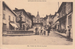 Saint-Jean De Bournay (38)   L´Hôtel De Ville Et La Place - Saint-Jean-de-Bournay