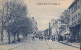 CPA - Le Chambon Feugerolles - Place De La Mairie Et Rue Gambetta - Le Chambon Feugerolles