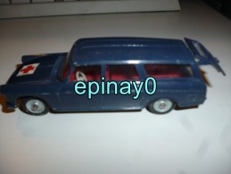 Dinky Toys Meccano - Made In France - N°525 - Peugeot 404 Commerciale - Autocollant Croix Rouge ? - Dinky