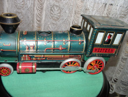 TRAIN LOCOMOTIVE TOLE  Western - Jouets Anciens