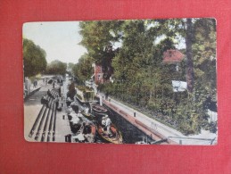 Maidenhead, View From Boulter's Lock-- Has 2 Pin Hole  Ref 1438 - Autres & Non Classés