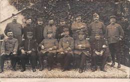Thème:  Guerre 14/18. Carte Photo .A Identifier Régiments.Cantonnement. Blessés. Matériel.Divers - War 1914-18