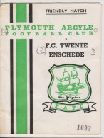 Official Football Programme PLYMOUTH ARGYLE - TWENTE ENSCHEDE Friendly Match 1966 - Habillement, Souvenirs & Autres