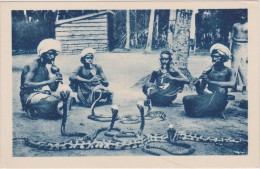 CARTE POSTALE ANCIENNE,COLONIE,ASIE,ASI A,SRI LANKA,CEYLON,CEYLAN,métie R,charmeur De Serpent,serpent Dangereux - Sri Lanka (Ceylon)