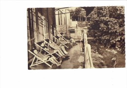 83 Aerium Du Haut-Var SALERNES - N° 2341 - Fillettes Garçons Assis Dans Chaise-longue - Salernes
