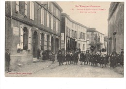 82----SAINT-NICOLAS DE LA GRAVE---rue De La Poste--voir 2 Scans - Saint Nicolas De La Grave