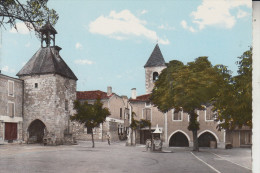 F 47370 TOURNON-d'AGENAIS, Le Place Et Le Maririe, CPSM - Tournon D'Agenais