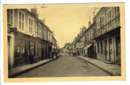 CPSM MOULINS ENGILBERT (Nièvre) - Rue De James - Moulin Engilbert