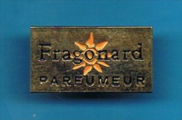 PIN´S //  . FRAGONARD PARFUMEUR - Perfume