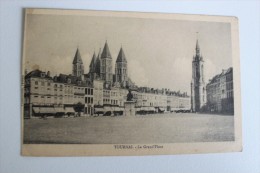 AA - TOURNAI - LA GRAND'PLACE - Doornik