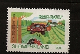 Finlande Finland 1992 N° 1146 ** Agriculture Moderne, Tracteur, Ceuillette Mécanisée, Baies, Fruits, Nature, Groseille - Unused Stamps