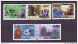 2004.126 CUBA 2004 CUBA MINERALES  JEWERLY URANIO RADIOACTIVIDAD SET MNH. REJALGAR. FLUORITA. THENARDITA. URANITA - Unused Stamps