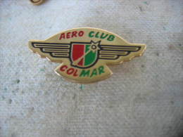 Pin's De L'Aero Club De COLMAR - Avions