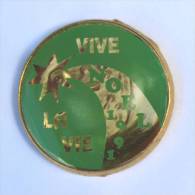 Pin's VIVE LA VIE - NOËL 1991 - Etoile Filante - Zamac - D939 - Kerstmis