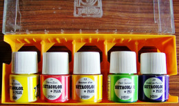 5 FLACONS 45ml RECHARGE PEINTURE SETACOLOR + PLUS POUR TISSUS PEBEO COULEURS ASSORTIES - ANNEES 1980 ECOLES SCOLAIRE - Other & Unclassified