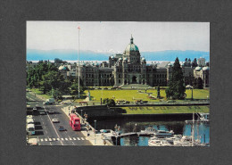 POSTES CANADIENNES - PRE-STAMPED 8 CENT - CARTE POSTALE TIMBRÉE - VOIE RAPIDE ET HÔTEL DU GOUVERNEMENT À VICTORIA (C.B.) - Victoria