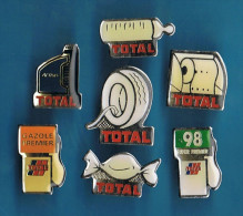 LOT 7 PIN´S //   . TOTAL - Sets