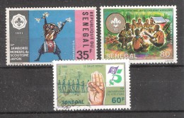 SENEGAL ,Scoutisme, 3 Timbres Yvert N° 351,436,607 , Obl, TB - Gebraucht