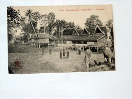 Carte Postale Ancienne : SIEM REAP : Bonzerie - Cambodge