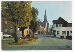 Offranville - Le Bourg( Rond-point, R16, Calvaire, Commerces, église, Château D'eau) - Circulé 1986 - Offranville