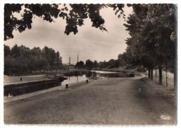 Beffes, Le Canal, C.I.M., Plis - Vouzeron