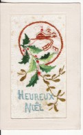 Carte Postale Fantaisie BRODEE "Heureux Noël" Avec Chalet-Houx-Guy-VOIR 2 SCANS - - Bestickt