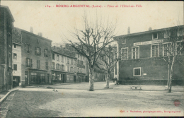 42 BOURG ARGENTAL / Place De L'Hôtel De Ville / - Bourg Argental