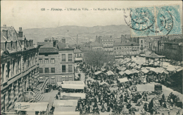 42 FIRMINY / L'Hôtel De Ville, Le Marché Et Le Place / - Firminy