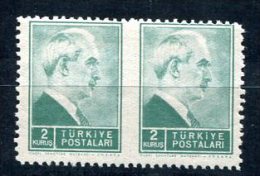 3311 - TÜRKEI, Mi.Nr.1138, Postfr. Waag.Paar (Inönü), Mittig Ungezähnt - TURKEY - Mnh Pair, Imp. In Center - Neufs