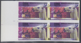 2006.113 CUBA 2006 MNH IMPERFORATED PROOF BLOCK 4. LLAMA. PERU. DISPLACED COLORS. - Imperforates, Proofs & Errors