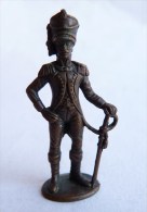 Rare FIGURINE KINDER  METAL 70's - SOLDATS NAPOLEONIENS 1804-1815 Officier 1 Offizier - Figurines En Métal