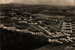 CPSM Photo Dentelée GF  (65)     LANNEMEZAN  -  Vue Aérienne Sur L'Hôpital Pychiatrique Ouvert En 1938 - Lannemezan