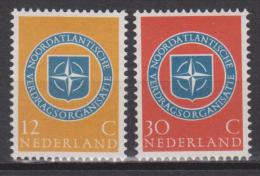 Pays-Bas N° 701 - 702 *** 10ème Ann De L'OTAN - NATO - 1959 - Unused Stamps