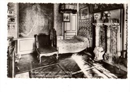 01---FERNEY-VOLTAIRE---au Chateau-la Chambre A Coucher De Voltaire---voir 2 Scans - Ferney-Voltaire