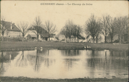 39 GENDREY / Le Champ De Foire / - Gendrey