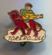 BULLFIGHT - Corida, Spain, Vintage Pin, Badge - Stierkampf