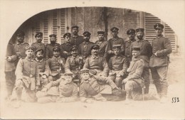 Photocarte Allemande- Militaires Soldats Allemand Sabres Baïonnette 1915(guerre14-18)2scans TBE - Guerra 1914-18