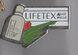 Pin's Cosmétiques Pour Cheveux Lifetex / Wella - Parfum