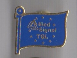 Pin's Allied Signal / TQL (Total Quality Leadership) - Drapeau Européen - Parfum