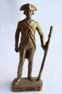 FIGURINE KINDER  METAL SOLDAT AMERICAIN USA 1780 SOLDAT 7 80's Laiton - KRIEGER USA - Figurines En Métal