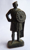 FIGURINE KINDER  METAL SOLDAT ECOSSAIS 1743  1 RP  CAPORAL 80's Bruni - KRIEGER SCHOTTEN Kaporal (1) - Figurines En Métal