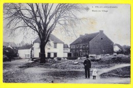 * Feluy - Arquennes (Seneffe - Nivelles - Hainaut) * (SBP, Nr 9) Route Du Village, TOP CPA, Animée, Rare, TOPKAART, Old - Seneffe