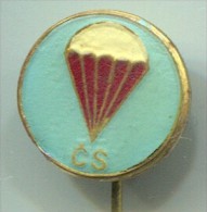 PARACHUTTING - CSSR, Vintage Pin, Badge - Parachutespringen