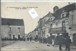 Delcampe - PAYS DE LA LOIRE- 44 - LOIRE ATLANTIQUE - BLAIN - Place Hôtel De Ville Et Rue Du Château - Belle Animation - Blain