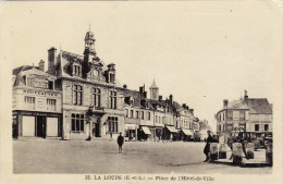 La Loupe - Place De L'hotel De Ville - La Loupe