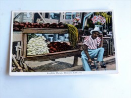 Carte Postale Ancienne : TRINIDAD , B.W.I. , Roadside Market , Seller With Flowers And Vegetables - Trinidad