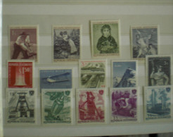 Österreich Große Postfrische ** MNH Sammlung Aus 1961 - Anfang 1977 Mit Blocks, 15 Bilder - Sammlungen